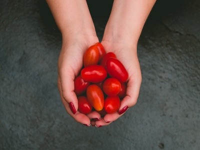 Freezing tomatoes